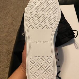 Givenchy sneakers, size 39 white and black. Never worn.